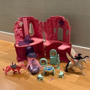 SHE-RA Crystal Castle and Playset